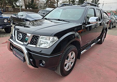 Nissan Navara Pickup Double Cab LE 4X4 Hardtop