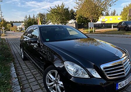 Mercedes-Benz E 220 CDI T BlueEFFICIENCY AVANTGARDE AVANTGARDE