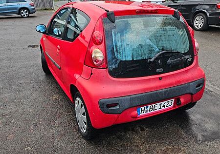 Peugeot 107 Petit Filou 70 Petit Filou