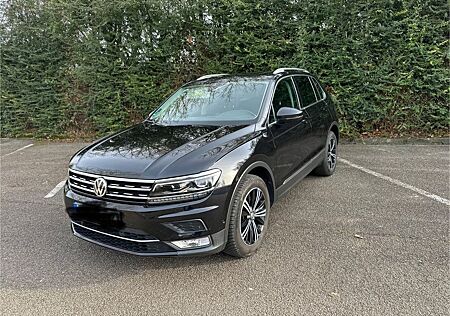 VW Tiguan Volkswagen 2.0 TSI 132kW DSG BMT 4MOTION Highlin...