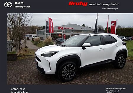 Toyota Yaris Cross 1,5-l-VVT-iE Teamplayer Safety P. V