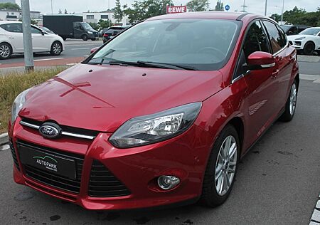 Ford Focus Lim. Titanium/Klima/SHZ/PDC/Tempo./1.Hand