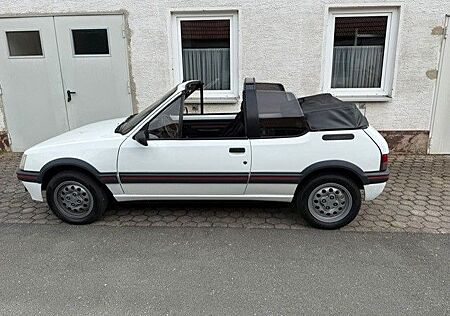 Peugeot 205 CTI Cabriolet Pininfarina