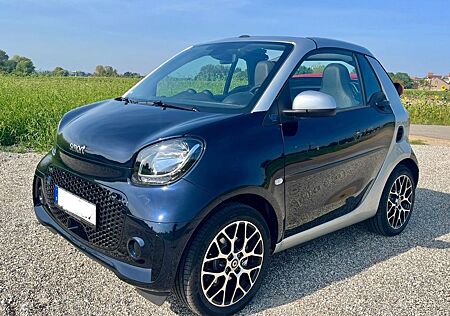 Smart ForTwo cabrio EQ blau/silber/rot - incl Garantie