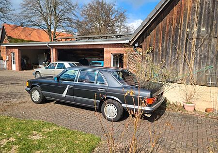 Mercedes-Benz 560 SEL Re-Import