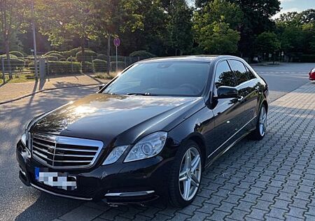 Mercedes-Benz E 350 CDI 4MATIC BlueEFFICIENCY AVANTG. AVAN...