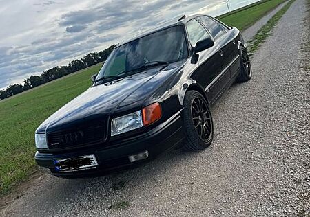 Audi 100