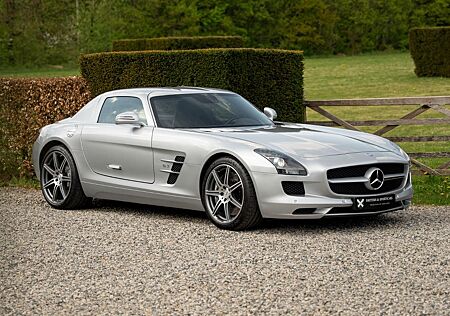 Mercedes-Benz SLS AMG Coupe