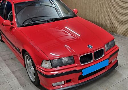 BMW 318is Class2 H-Kennzeichen orig. Zustand/Lack