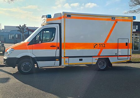 Mercedes-Benz Sprinter 515 CDI RTW Rettungswagen STRYKER TRAGE