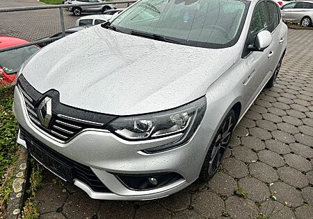 Renault Megane IV BOSE-Edition Automatik