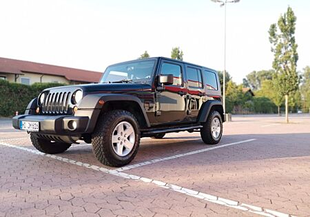 Jeep Wrangler Unlimited Sport 2.8 CRD Sport