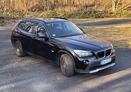 BMW X1 sDrive18d - Klimaauto; 2-Fach bereift, AHK