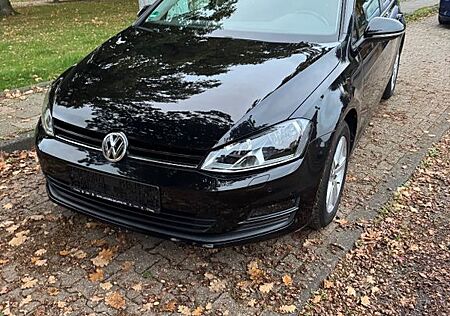VW Golf Volkswagen VII 1.2 TSI Life/ Comfortline Navi,PDC,SZH