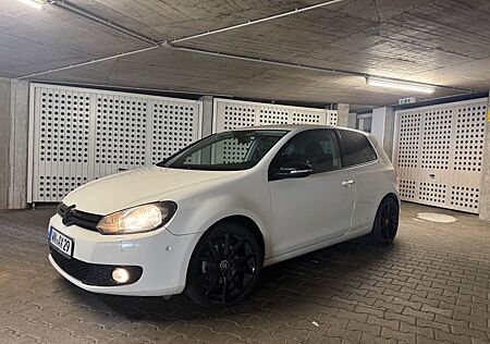 VW Golf Volkswagen 6 2.0 TDI *TÜV NEU* *KLIMAAUTO* *ALCANTARA*