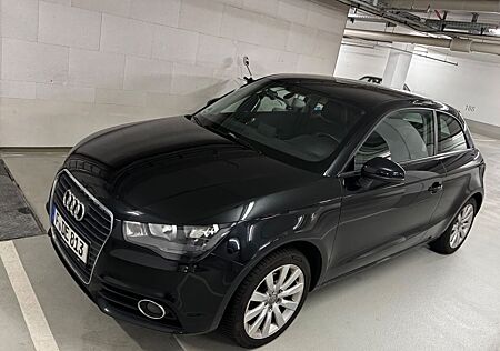 Audi A1 1.2 TFSI unfallfrei Navi Bluetooth Alufelgen