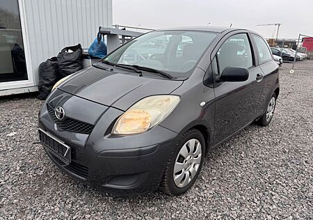 Toyota Yaris Cool