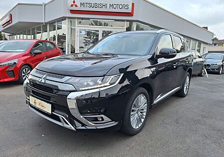 Mitsubishi Plug in Hybrid Outlander Outlander Plug-in Hybrid TOP 2.4 MIVEC 4WD