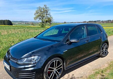 VW Golf Volkswagen 2.0 TDI BMT GTD