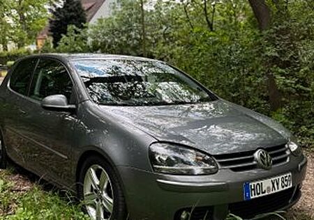 VW Golf Volkswagen V Lim. Tour KLIMA Sport