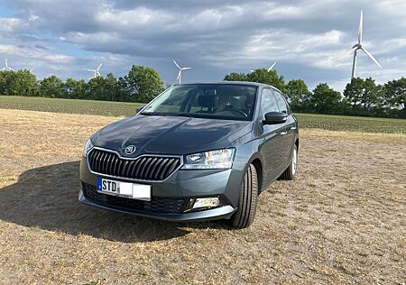 Skoda Fabia COMBI; 110PS Kamera; SHZ 1.0l TSI AMBITION