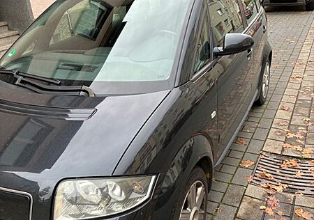 Audi A2 1.4 -