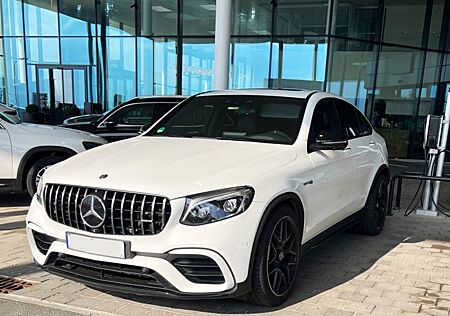 Mercedes-Benz GLC 63 AMG Edition 1 Mercedes-AMG GLC 63 S 4MATIC Coupé
