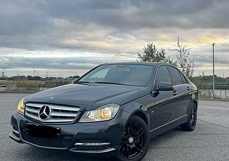 Mercedes-Benz C 220 CDI BlueEFFICIENCY AVANTGARDE