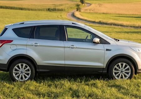 Ford Kuga 2,0 TDCi 4x4 132kW Titanium Titanium