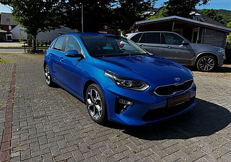 Kia Cee'd / Ceed Navi LED