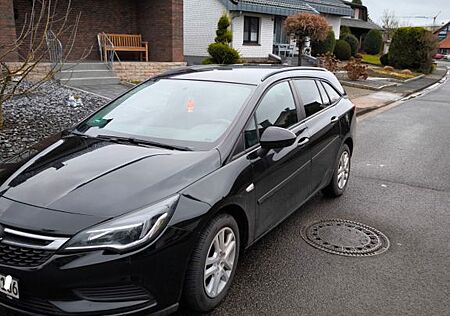Opel Astra Sp. T. 1.6 CDTI eco Exklusiv 81 S/S 97...