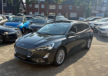 Ford Focus Turnier Titanium*PANO*SHZ*NAVI*KAMERA***