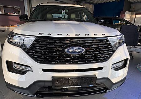 Ford Explorer ST-Line Plug-in-Hybrid 4x4