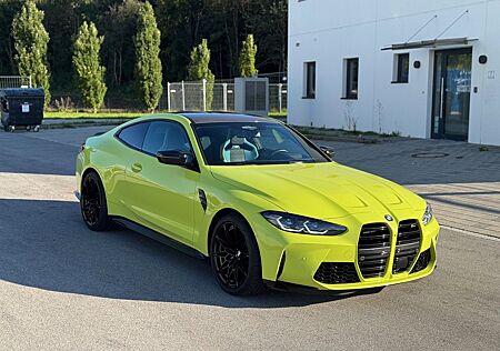 BMW M4 Competition Premium Selection