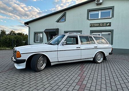 Mercedes-Benz 300