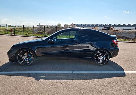 Mercedes-Benz C 200 C Klasse Sportcoupe 200 Kompressor (CL203)