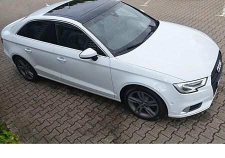 Audi A3 S-LINE Limo 6-Gang DSG NAVI Teilleder DAB+++