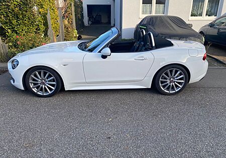 Fiat 124 Spider