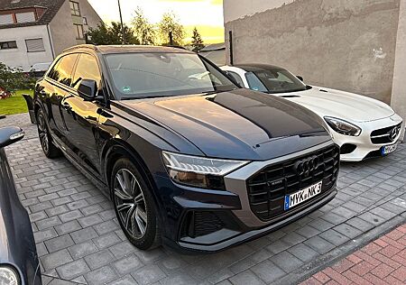 Audi Q8 50 TDI quattro Matrix Pano Voll