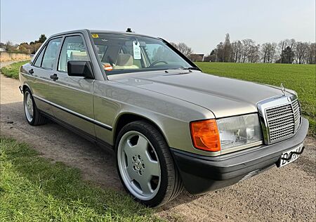Mercedes-Benz 190 Top gepflegter Klassiker