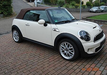 Mini Cooper S Cabrio Bestzustand!