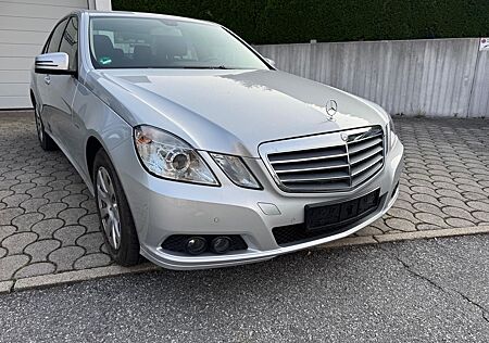 Mercedes-Benz E 200 E -Klasse Lim. CGI BlueEfficiency