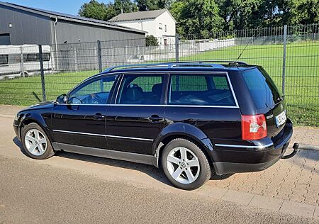 VW Passat Variant Volkswagen 2.5 V6 TDI Highline Variant H...