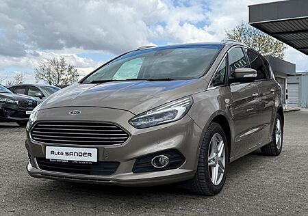 Ford S-Max Titanium AUTOMATIK AHK LEDER LED KAMERA