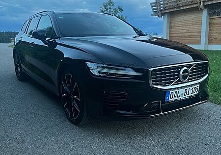 Volvo V60 T6 Recharge AWD Geartr. R Design Expres....