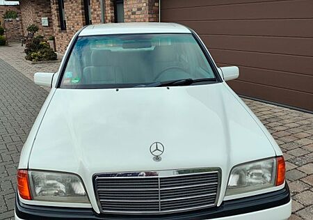 Mercedes-Benz C 180 ELEGANCE Elegance