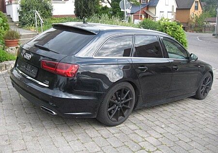 Audi A6 Avant 3.0 TDi,Quattro,S-Line,,COMAND-Navi,AHK