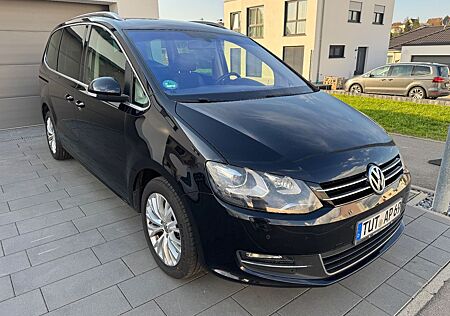 VW Sharan Volkswagen 2.0 TDI DSG AHK Xenon Leder Alcantara 8x