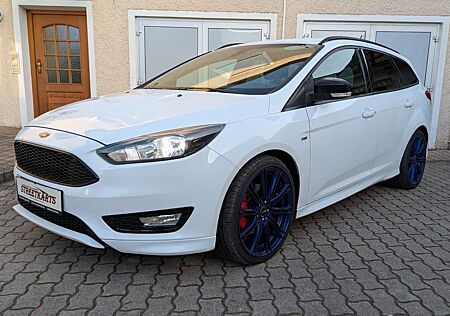Ford Focus Turnier ST-Line 1.5 EcoBoost AHK Alcantara