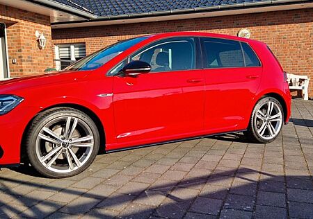 VW Golf Volkswagen 7.5 - 1.4 TSI 92kW DSG Highline R-Line